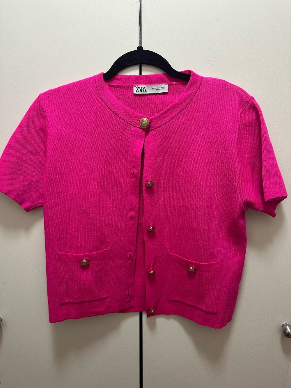 ZARA Fuchsia Pink Short Sleeve Knit Cardigan w/ Gold Buttons - Size M